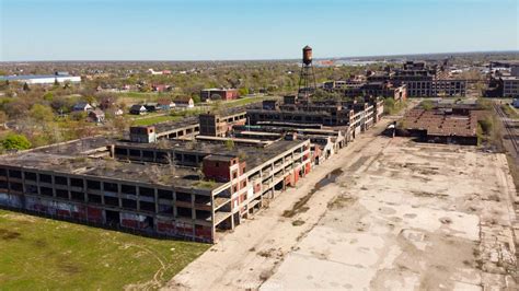 factory that are hiring detroit